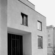 ArchitektInnen / KünstlerInnen: Ludwig Wittgenstein, Paul Engelmann<br>Projekt: Wittgensteinhaus, Haus Stonborough<br>Aufnahmedatum: 04/84<br>Format: SW<br>Lieferformat: Dia-Duplikat, Scan 300 dpi<br>Bestell-Nummer: 624/26<br>