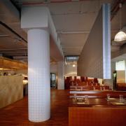 ArchitektInnen / KünstlerInnen: Heinz Lutter<br>Projekt: Restaurant centraal snack<br>Aufnahmedatum: 05/00<br>Format: 4x5'' C-Dia<br>Lieferformat: Dia-Duplikat, Scan 300 dpi<br>Bestell-Nummer: 9585/A<br>