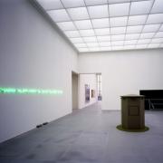 ArchitektInnen / KünstlerInnen: Volker Staab<br>Projekt: Neues Museum Nürnberg<br>Aufnahmedatum: 03/00<br>Format: 4x5'' C-Dia<br>Lieferformat: Dia-Duplikat, Scan 300 dpi<br>Bestell-Nummer: 9534/D<br>