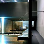 ArchitektInnen / KünstlerInnen: PAUHOF Architekten<br>Projekt: Ausstellung Beckett / Naumann<br>Aufnahmedatum: 03/00<br>Format: 6x9cm C-Dia<br>Lieferformat: Dia-Duplikat, Scan 300 dpi<br>Bestell-Nummer: 9469/6<br>