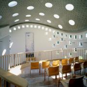 ArchitektInnen / KünstlerInnen: Heinz Tesar<br>Projekt: Evangelische Kirche<br>Aufnahmedatum: 05/97<br>Format: 4x5'' C-Dia<br>Lieferformat: Dia-Duplikat, Scan 300 dpi<br>Bestell-Nummer: 7121/C<br>