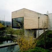 ArchitektInnen / KünstlerInnen: Ernst Beneder<br>Projekt: Haus H.<br>Aufnahmedatum: 03/94<br>Format: 6x7cm C-Dia<br>Lieferformat: Dia-Duplikat, Scan 300 dpi<br>Bestell-Nummer: 3737/1<br>