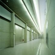 ArchitektInnen / KünstlerInnen: Heinz Tesar<br>Projekt: Museum Sammlung Essl<br>Aufnahmedatum: 12/99<br>Format: 4x5'' C-Dia<br>Lieferformat: Dia-Duplikat, Scan 300 dpi<br>Bestell-Nummer: 9366/D<br>