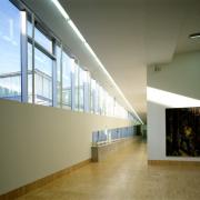 ArchitektInnen / KünstlerInnen: Heinz Tesar<br>Projekt: Museum Sammlung Essl<br>Aufnahmedatum: 12/99<br>Format: 4x5'' C-Dia<br>Lieferformat: Dia-Duplikat, Scan 300 dpi<br>Bestell-Nummer: 9361/B<br>