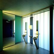 ArchitektInnen / KünstlerInnen: Gasparin & Meier<br>Projekt: Kultur- und Feuerwehrhaus<br>Aufnahmedatum: 05/98<br>Format: 4x5'' C-Dia<br>Lieferformat: Dia-Duplikat, Scan 300 dpi<br>Bestell-Nummer: 7903/D<br>