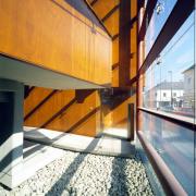 ArchitektInnen / KünstlerInnen: Adolph-Herbert Kelz<br>Projekt: Maderna-Haus<br>Aufnahmedatum: 03/97<br>Format: 4x5'' C-Dia<br>Lieferformat: Dia-Duplikat, Scan 300 dpi<br>Bestell-Nummer: 6976/B<br>