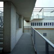ArchitektInnen / KünstlerInnen: Otto Häuselmayer<br>Projekt: Donaufelderhof<br>Aufnahmedatum: 06/99<br>Format: 4x5'' C-Dia<br>Lieferformat: Dia-Duplikat, Scan 300 dpi<br>Bestell-Nummer: 8985/B<br>