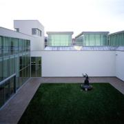 ArchitektInnen / KünstlerInnen: Heinz Tesar<br>Projekt: Museum Sammlung Essl<br>Aufnahmedatum: 12/99<br>Format: 4x5'' C-Dia<br>Lieferformat: Dia-Duplikat, Scan 300 dpi<br>Bestell-Nummer: 9355/A<br>