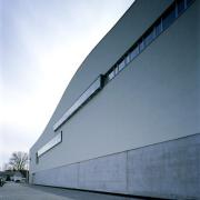ArchitektInnen / KünstlerInnen: Heinz Tesar<br>Projekt: Museum Sammlung Essl<br>Aufnahmedatum: 12/99<br>Format: 4x5'' C-Dia<br>Lieferformat: Dia-Duplikat, Scan 300 dpi<br>Bestell-Nummer: 9354/C<br>