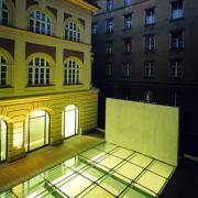 ArchitektInnen / KünstlerInnen: Hanno Schlögl<br>Projekt: Galerie im Taxispalais - Umbau<br>Aufnahmedatum: 01/99<br>Format: 4x5'' C-Dia<br>Lieferformat: Dia-Duplikat, Scan 300 dpi<br>Bestell-Nummer: 8589/C<br>