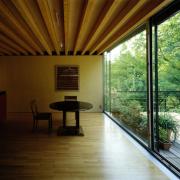 ArchitektInnen / KünstlerInnen: Henke Schreieck Architekten<br>Projekt: Einfamilienhaus<br>Aufnahmedatum: 08/98<br>Format: 4x5'' C-Dia<br>Lieferformat: Dia-Duplikat, Scan 300 dpi<br>Bestell-Nummer: 8176/C<br>