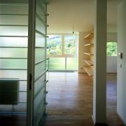 ArchitektInnen / KünstlerInnen: Heinz Lutter<br>Projekt: Wohnhausanlage Trennstrasse<br>Aufnahmedatum: 07/99<br>Format: 4x5'' C-Dia<br>Lieferformat: Dia-Duplikat, Scan 300 dpi<br>Bestell-Nummer: 9009/A<br>