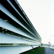 ArchitektInnen / KünstlerInnen: Henke Schreieck Architekten<br>Projekt: Megabaumax<br>Aufnahmedatum: 09/98<br>Format: 4x5'' C-Dia<br>Lieferformat: Dia-Duplikat, Scan 300 dpi<br>Bestell-Nummer: 8309/D<br>