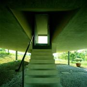 ArchitektInnen / KünstlerInnen: Herzog & de Meuron Architekten BSA/SIA/ETH<br>Projekt: Haus in Leymen<br>Aufnahmedatum: 05/98<br>Format: 4x5'' C-Dia<br>Lieferformat: Dia-Duplikat, Scan 300 dpi<br>Bestell-Nummer: 7918/A<br>