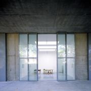 ArchitektInnen / KünstlerInnen: Herzog & de Meuron Architekten BSA/SIA/ETH<br>Projekt: Atelier Rémy Zaugg<br>Aufnahmedatum: 08/96<br>Format: 4x5'' C-Dia<br>Lieferformat: Dia-Duplikat, Scan 300 dpi<br>Bestell-Nummer: 6439/A<br>