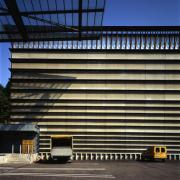 ArchitektInnen / KünstlerInnen: Herzog & de Meuron Architekten BSA/SIA/ETH<br>Projekt: Ricola Lagerhaus<br>Aufnahmedatum: 08/94<br>Format: 4x5'' C-Dia<br>Lieferformat: Dia-Duplikat, Scan 300 dpi<br>Bestell-Nummer: 3989B/B<br>