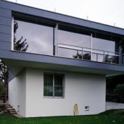 ArchitektInnen / KünstlerInnen: Frank und Erschen Architekten<br>Projekt: Einfamilienhaus G.<br>Aufnahmedatum: 10/03<br>Format: 4x5'' C-Dia<br>Lieferformat: Dia-Duplikat, Scan 300 dpi<br>Bestell-Nummer: 11935/B<br>
