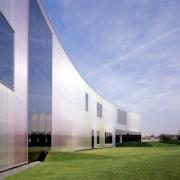 ArchitektInnen / KünstlerInnen: Herzog & de Meuron Architekten BSA/SIA/ETH<br>Projekt: Laban Dance Centre<br>Aufnahmedatum: 04/04<br>Format: 4x5'' C-Dia<br>Lieferformat: Dia-Duplikat, Scan 300 dpi<br>Bestell-Nummer: 12074/A<br>