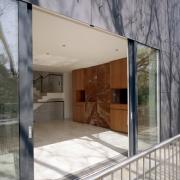 ArchitektInnen / KünstlerInnen: Heinz Neumann<br>Projekt: Einfamilienhaus<br>Aufnahmedatum: 04/04<br>Format: 4x5'' C-Dia<br>Lieferformat: Dia-Duplikat, Scan 300 dpi<br>Bestell-Nummer: 12071/B<br>