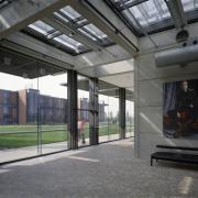 ArchitektInnen / KünstlerInnen: McAslan + Partners<br>Projekt: Max Mara Headquarter<br>Aufnahmedatum: 10/04<br>Format: 4x5'' C-Dia<br>Lieferformat: Dia-Duplikat, Scan 300 dpi<br>Bestell-Nummer: 12263/D<br>
