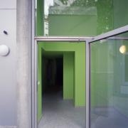 ArchitektInnen / KünstlerInnen: ARTEC Architekten<br>Projekt: Wohnhausanlage Am Hundsturm<br>Aufnahmedatum: 09/04<br>Format: 4x5'' C-Dia<br>Lieferformat: Dia-Duplikat, Scan 300 dpi<br>Bestell-Nummer: 12462/B<br>