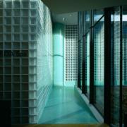 ArchitektInnen / KünstlerInnen: Steven Holl<br>Projekt: Loisium Hotel<br>Aufnahmedatum: 08/03<br>Format: 4x5'' C-Dia<br>Lieferformat: Scan 300 dpi<br>Bestell-Nummer: 12661/D<br>