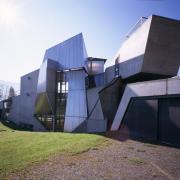 ArchitektInnen / KünstlerInnen: Günther Domenig<br>Projekt: Steinhaus<br>Aufnahmedatum: 10/05<br>Format: 4x5'' C-Dia<br>Lieferformat: Dia-Duplikat, Scan 300 dpi<br>Bestell-Nummer: 12620/C<br>
