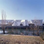 ArchitektInnen / KünstlerInnen: Zaha M. Hadid, Zaha Hadid Architects<br>Projekt: Wohnbau Spittelau<br>Aufnahmedatum: 01/06<br>Format: 4x5'' C-Dia<br>Lieferformat: Dia-Duplikat, Scan 300 dpi<br>Bestell-Nummer: 12694/B<br>