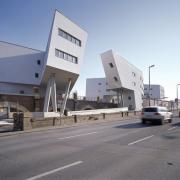 ArchitektInnen / KünstlerInnen: Zaha M. Hadid, Zaha Hadid Architects<br>Projekt: Wohnbau Spittelau<br>Aufnahmedatum: 01/06<br>Format: 4x5'' C-Dia<br>Lieferformat: Dia-Duplikat, Scan 300 dpi<br>Bestell-Nummer: 12695/D<br>