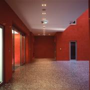 ArchitektInnen / KünstlerInnen: Irmgard Frank, Eva Afuhs<br>Projekt: Ankerhaus - Hoher Markt<br>Aufnahmedatum: 01/06<br>Format: 4x5'' C-Dia<br>Lieferformat: Dia-Duplikat, Scan 300 dpi<br>Bestell-Nummer: 12638/A<br>