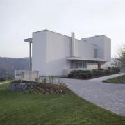 ArchitektInnen / KünstlerInnen: Wolfram Wöhr<br>Projekt: Einfamilienhaus E<br>Aufnahmedatum: 10/01<br>Format: 4x5'' C-Dia<br>Lieferformat: Dia-Duplikat, Scan 300 dpi<br>Bestell-Nummer: 10858/B<br>
