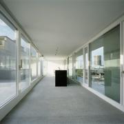 ArchitektInnen / KünstlerInnen: Silvia Gmür, Reto Gmür<br>Projekt: Wohnhaus Müller<br>Aufnahmedatum: 06/06<br>Format: 4x5'' C-Dia<br>Lieferformat: Dia-Duplikat, Scan 300 dpi<br>Bestell-Nummer: 12759/B<br>